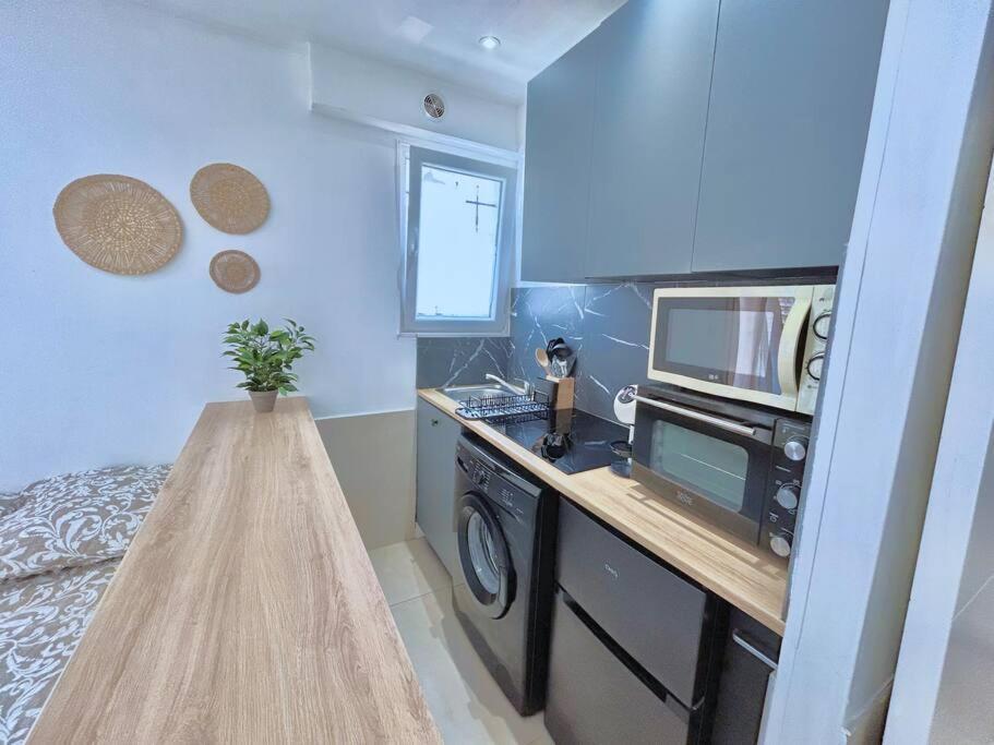 Studio Cosy Proche Plage, Parking Gratuit Juan-les-Pins Exterior foto